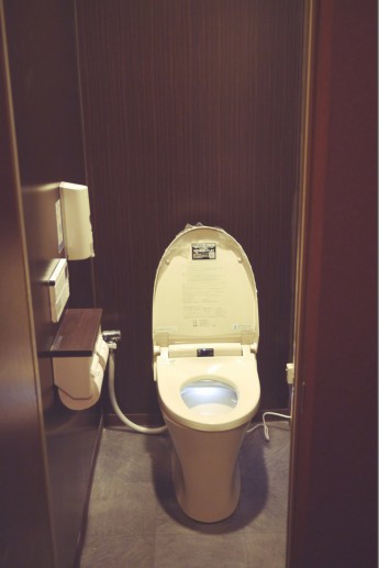 「全自動トイレ改修」の画像